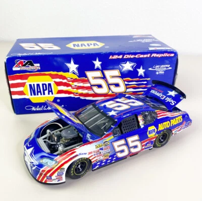 Зарядное устройство Motorsports Authentics Waltrip 1:24 #55 Napa звезды и полосы в коробке б/у в отличном состоянии - Изображение 1 из 4