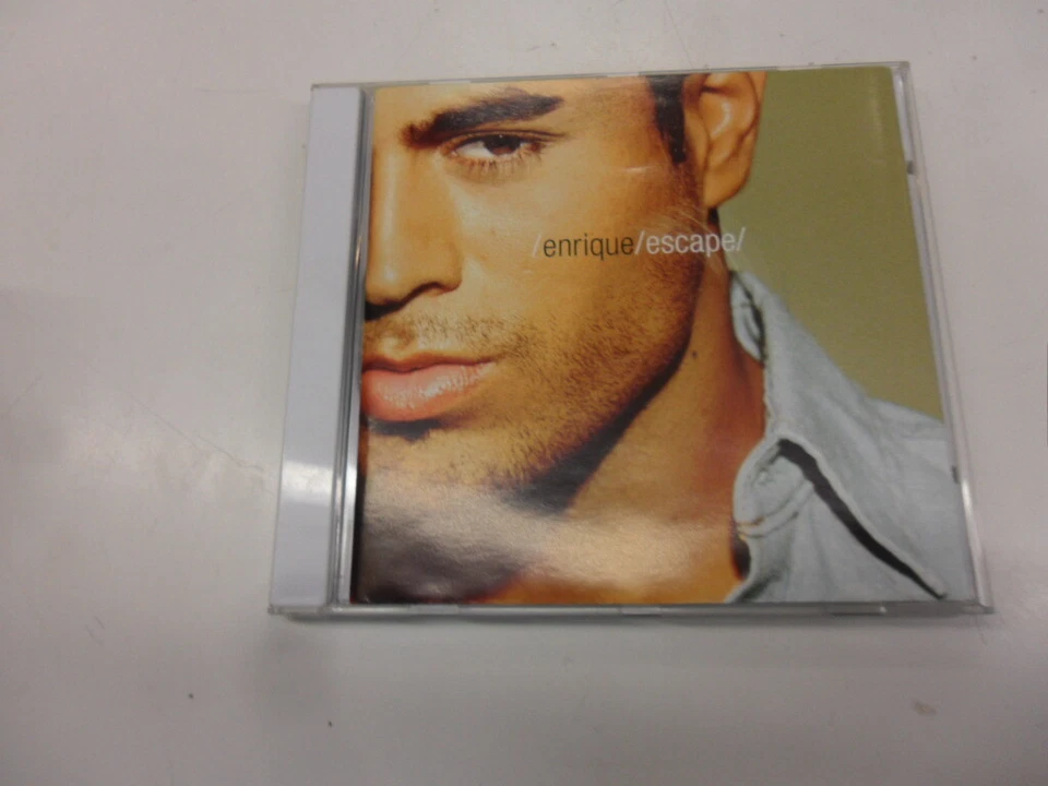 CD    Enrique Iglesias - Escape  - Bild 1 von 1