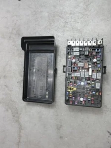 2019-2020 Jeep Wrangler JL OEM Fuse Block Power Distribution Center 68370551 - Picture 1 of 9