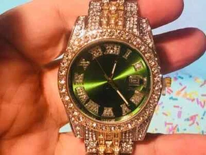 Herrenuhr - zweifarbige Farbuhr - grünes Zifferblatt mit Strass - Quarz NEU - Bild 1 von 4