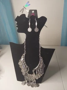 Paparazzi TREASURE TENTRESS Plata 18" Collar Monedas - Imagen 1 de 4