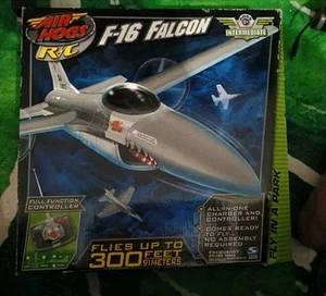 Air Hogs F-16 Falcon RC Jet NUOVO Scatola Sigillata Raro Spin Master Plane Giocattolo - Foto 1 di 5