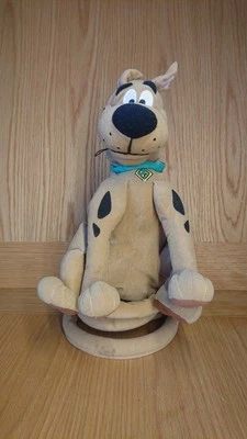 Juguete retro vintage Jumping Scooby Doo cola rebotante a batería Warner Bros  Foto 1 de 4