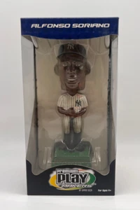 Neu im Karton Upper Deck Premium Play Bobblehead Alfonso Soriano #4717 Yankees - Bild 1 von 4