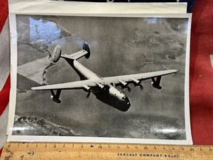 WW2 press release photographs-JRM MARS FLYING BOAT 1ST PUBLIC FLIGHT 1943 - Picture 1 of 2