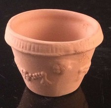 MINIATURE DOLLHOUSE TERRA COTTA FLOWER POT - EMBOSSED ACCESSORY - SCALE 1/12