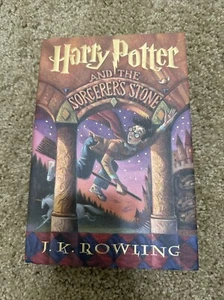 Harry Potter and the Sorcerer's Stone First American Print Edition October 1998 - Picture 1 of 13