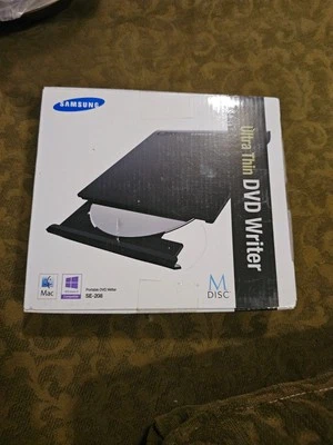 Samsung SE-218BB/RSBS usb Ultra Portable Dvd +/RW Usb External Drive Writer New - Image 1 of 4