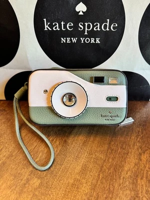 NEW Kate Spade New York Picture This 3D Camera Wristlet Clutch KL917 - Image 1 of 4