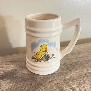 Vintage Keramik großer Becher Ente Küken mit Osterkorb Bild Frühling 4,75" - Bild 1 von 9