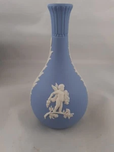 Wedgwood Seasons Bud Vase Jasperware Blue Spring Summer 14 cm Vintage British - Picture 1 of 14