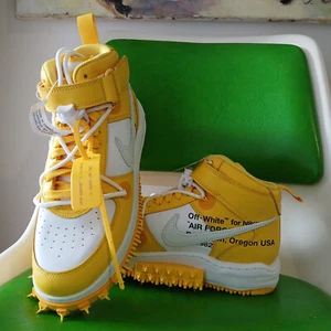 Nike Off White - Air Force 1 One Mid- Varsity Maize Yellow Size Us 9 Box Damage - Picture 1 of 7