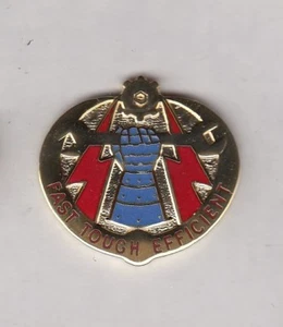 US ARMY 242nd Maintenance Battalion crest DUI badge c/b clutchback G-23 - Picture 1 of 1
