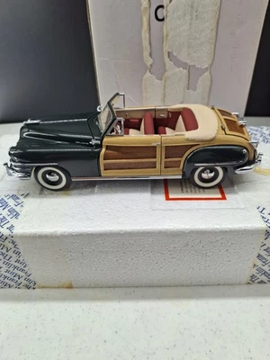 Franklin Mint Diecast 1/24 Scale 1948 Chrysler Town & Country Convertible - Image 1 of 4