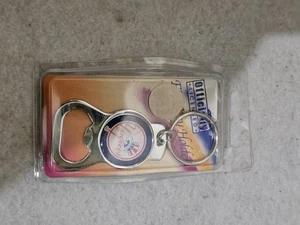 New York Yankees bottle opener keychain. Vintage  - Picture 1 of 3