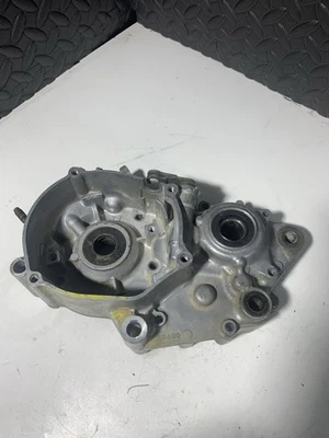 02-12 雅马哈 YZ85 YZ 85 左侧发动机外壳 CRANKCASE 5PA-15111-00,2002-2018 — 第 1/4 张图片