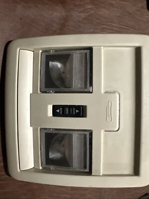 2007-2011 Dodge Nitro Interior Overhead Roof Dome Map Light Lamp OEM - Image 1 of 2