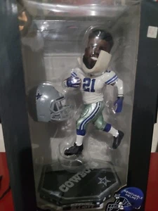 Ezekiel Elliott Dallas Cowboys Removable Helmet Bobblehead NFL Football - Picture 1 of 5