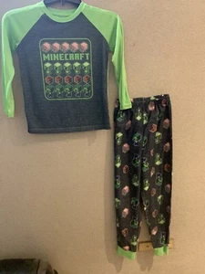 boys minecraft pajamas-size 6-7 - Picture 1 of 5