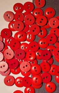 Red 2 hole Sew through Plastic Buttons Slightly Dome Top 1/2" 12mm 24 Buttons - Picture 1 of 5