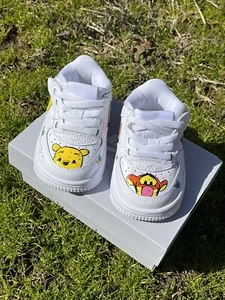 Customize baby shoes - Handmade Painted - Nike (ASK FOR SIZE) - Picture 1 of 5