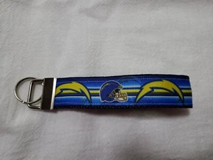Handcrafted NFL Los Angeles Chargers Key Chain Wristlet NEW - Picture 1 of 1