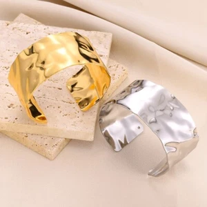 Geometric Embossed Style Bracelet Cuff Bracelet Women - Picture 1 of 14