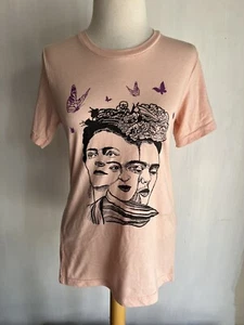 FRIDA KAHLO Official Women's Mexican Artist Portrait T-Shirt Size XS - Picture 1 of 5