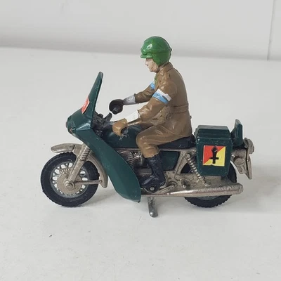 BRITAINS LTD 9672 British Motorcycle Dispatch Rider Norton Military Army Soldier - Image 1 of 4