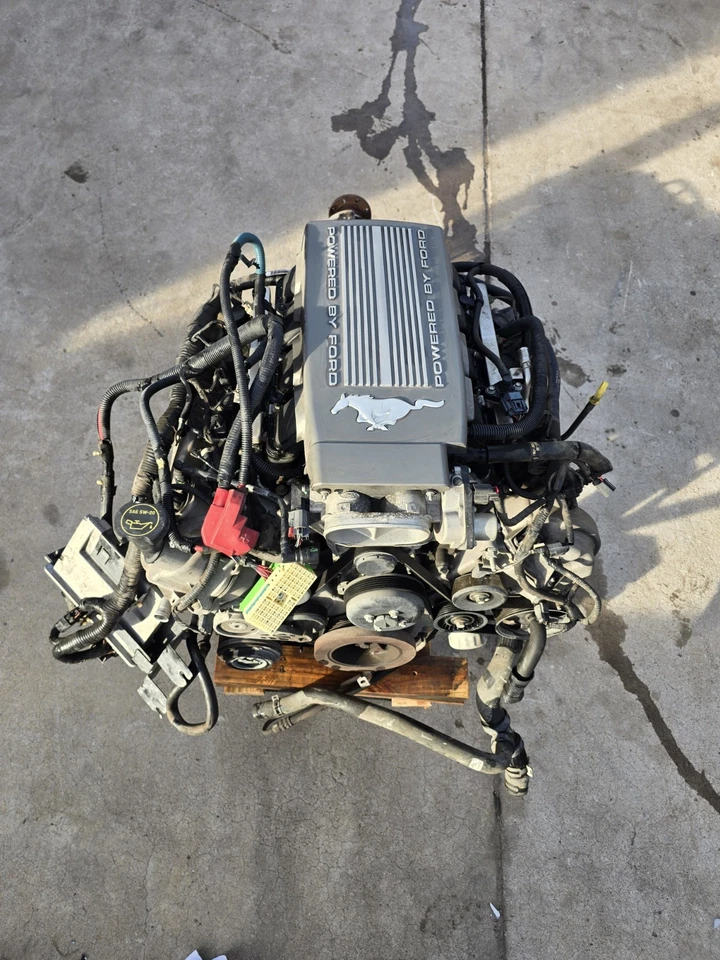 Motor Ford Mustang GT 4,6 L 3 V VIN H 2005 2006 2007 2008 solo 101 k millas Foto 1 de 4