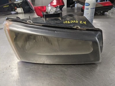 Conjunto de faros derecho pasajero 05-06 Chevrolet Silverado 1500 5.3 10396912 Foto 1 de 4