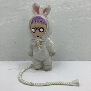 Living Dead Dolls Creepy Cuddler Serie 1 Eggzorcist Walking Dead Plüsch  - Bild 1 von 9