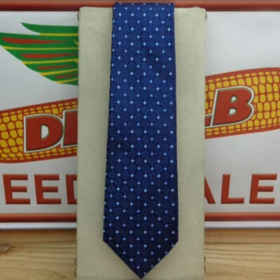 CLUB ROOM "Tie" Foto 1 de 2