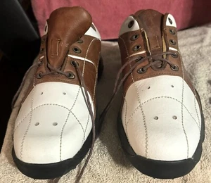 OAKLEY GOLF SHOES Leather Rubber Cleat BROWN/WHITE SIZE 8 US MENS NEW - Picture 1 of 5