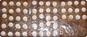 VINTAGE COLLECTION OF PRESIDENTIAL AND HISTORICAL BOTTLE CAPS - Picture 1 of 2