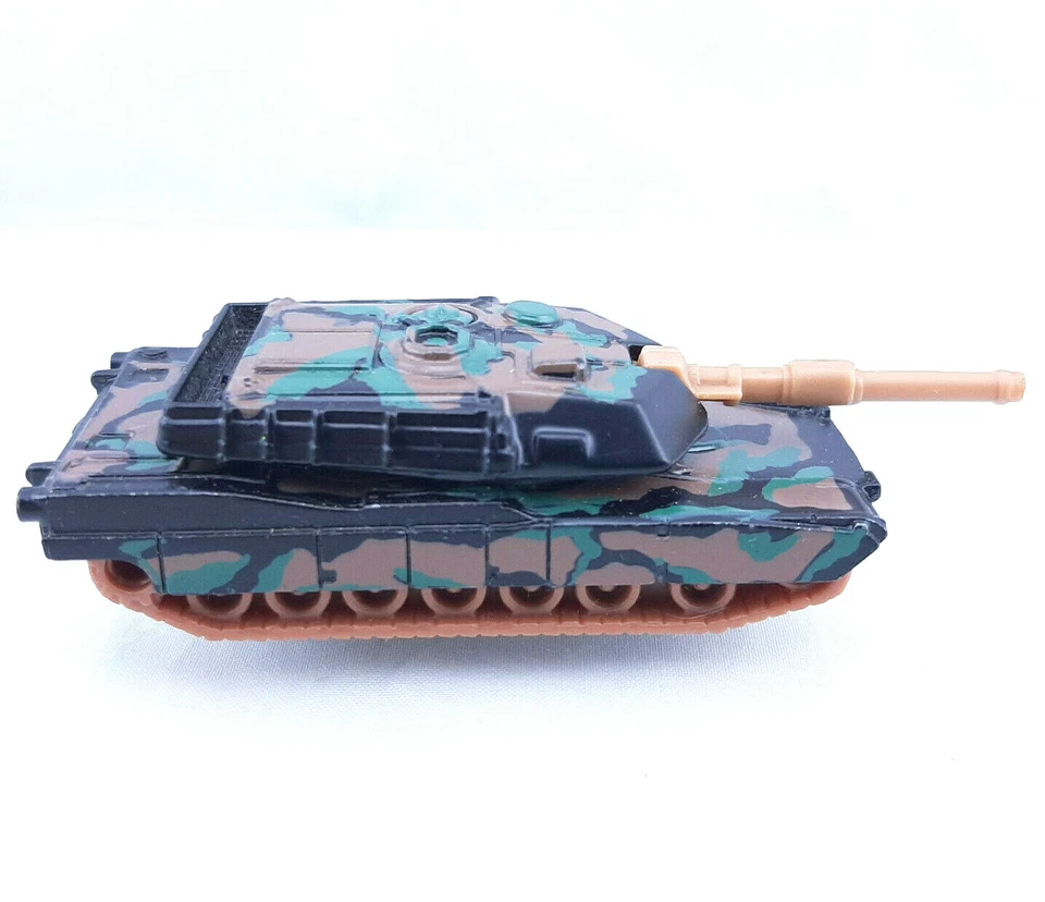 Diecast M1 A1 Abrams Main Battle Tank by Matchbox 1994 Multi Color Camo 1:113 - Image 1 of 4