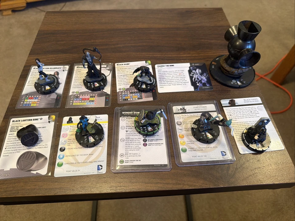 Heroclix Черный Фонарь Лот - Чудо-женщина/огненная буря/черная Рука/Lyssa Drak/аккумулятор - Изображение 1 из 1