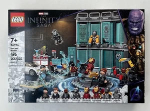 NEW LEGO 76216 Marvel THE INFINITY SAGA IRON MAN ARMORY - Picture 1 of 6