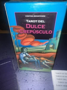 Tarot der süßen Dämmerung Deck Karten Verzaubert Skurril Cristina Benintende - Bild 1 von 4