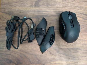 Razer Naga Pro RZ01-0342 Bezprzewodowa mysz do gier / odbiornik używany - Zdjęcie 1 z 6