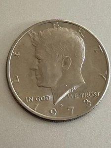 1973-D Kennedy Half Dollar 50 Cents Uncirculated BU Coin - Picture 1 of 2