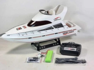 RC Boat Salina Yacht Heng Long High Speed Racing Boat Remote Control Gift 2.4 UK - Picture 1 of 24