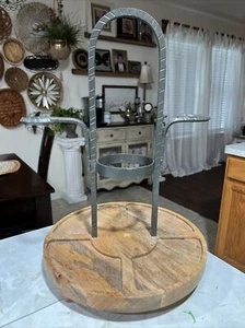 Frontgate Weston Single Bottle Wine Caddy and Charcuterie Board 18 1/2" Tall - Picture 1 of 3