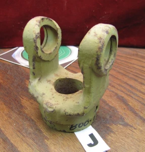 1-1/4" / 35mm Round Bore with Keyway Tractor Yoke 800-6511 - Picture 1 of 5