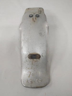 Guardabarros trasero Kawasaki KZ400 1976 35022-114 Foto 1 de 4