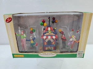 Lemax 2006 Carnival Ticket Booth With Figurines Christmas Village #63563 - Picture 1 of 14