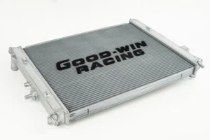 Radiador Goodwin Racing 31 mm alto rendimiento (Fiat 124 Spider/Abarth 2017-2020) - Imagen 1 de 4