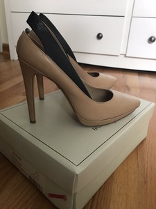 bcbg shoes