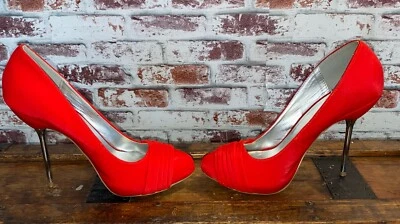 Qupid Women's Shoes 5 “ Heels Red Metal Size 8.5 8 1/2 Dress Prom Formal Dance - Image 1 of 4