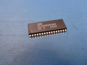 (1) UL634H256SC35 ZMD 35ns 256K 32Kx8 3,3V 32 PIN SOP NV SRAM VELOCITÀ VELOCE - Foto 1 di 1